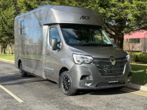 AKX Single Cab Horsebox